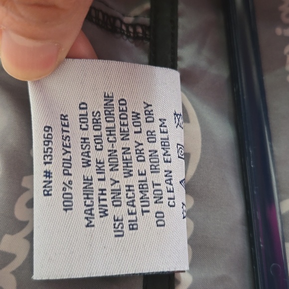 Mens Windbreaker.    Pre Loved 🖤🤍   Only Been Worn Once - Picture 5 of 10